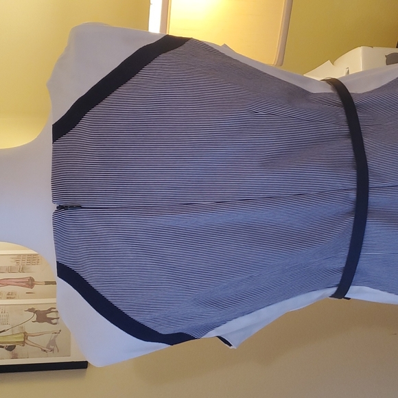 JONES NEW YORK DRESS, NWOT, size 10, stretch, sleeveless, navy/white stripe - Picture 5 of 11